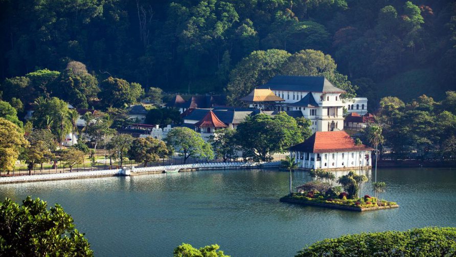 Kandy Lake